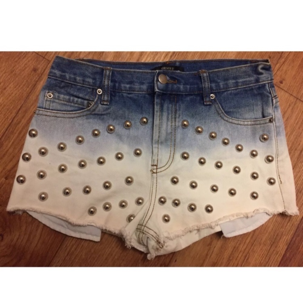 Forever 21 ombré studded shorts high waisted 26